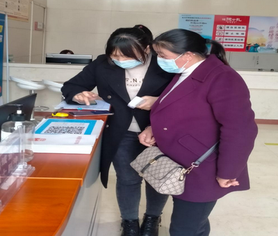 武當山 政務服務幫辦代辦，打通服務群眾“最后一公里”